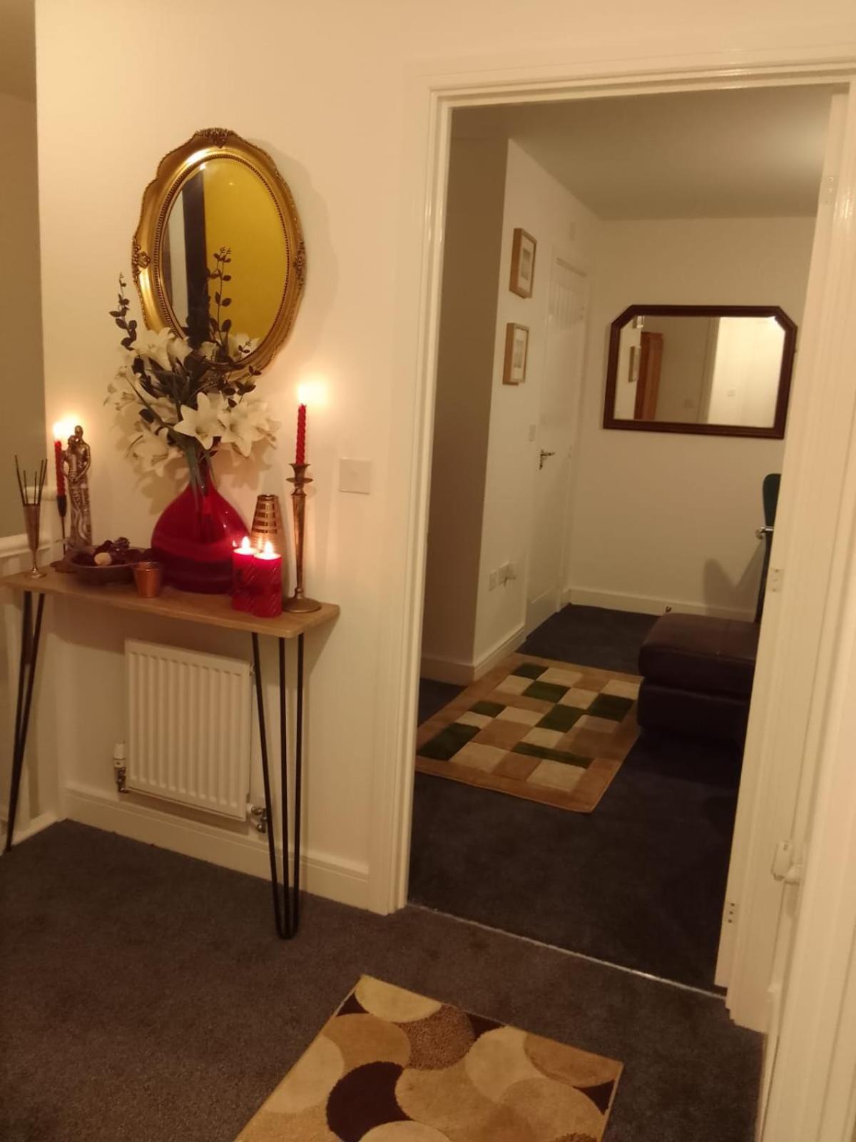 Bloxwich Cosy Stay In Walsall By Ideal Home מראה חיצוני תמונה