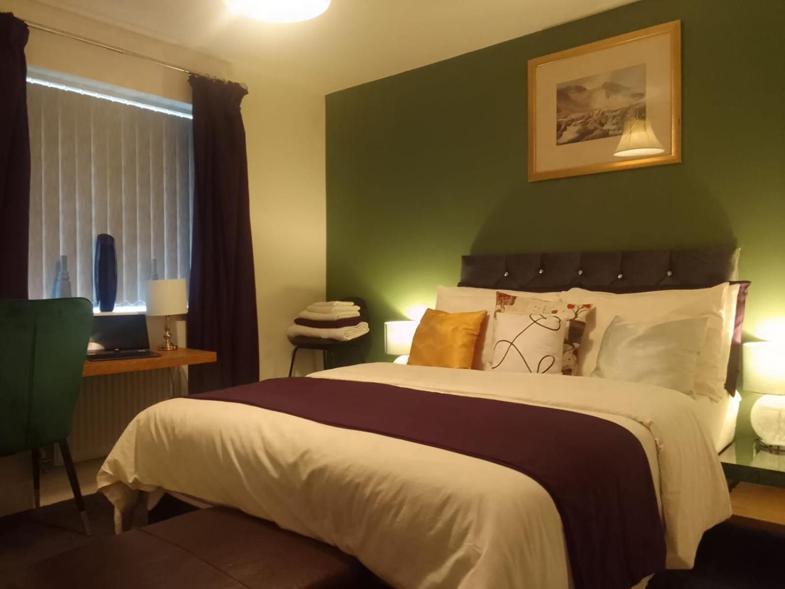 Bloxwich Cosy Stay In Walsall By Ideal Home מראה חיצוני תמונה